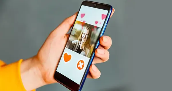 10 najboljših aplikacij za zmenke za odnose v Indiji