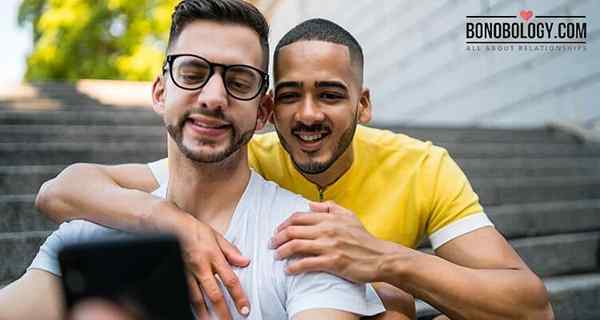 10 mitos & kesalahpahaman tentang orang gay