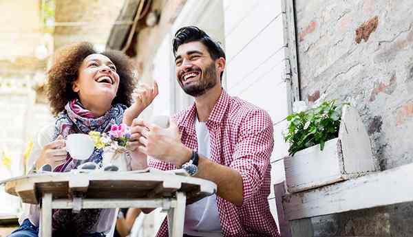 25 preguntas para preguntarle a tu chico mejor amigo en lugar de a tu chica BFF