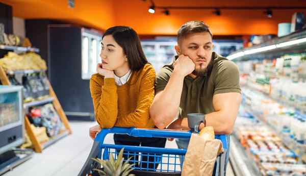 29 tekenen dat iemand is vrijstaand en geeft niet om jou of je gevoelens