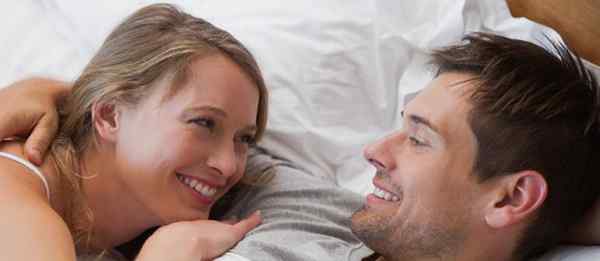 3 manieren om intimiteit in uw huwelijk te cultiveren