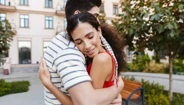 32 redenen waarom je van iemand houdt, de psychologie van liefde en waarom het bestaat