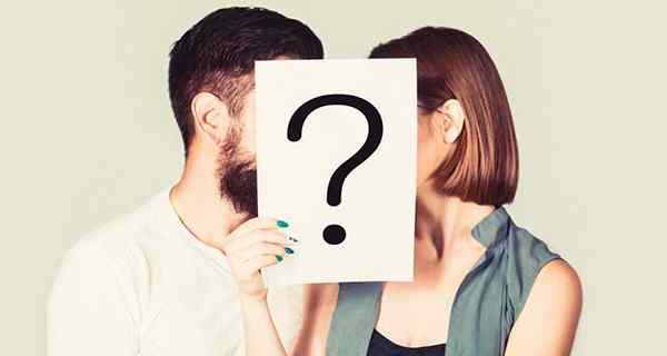 35 questions difficiles à poser à un gars (certains sont embarrassants!)