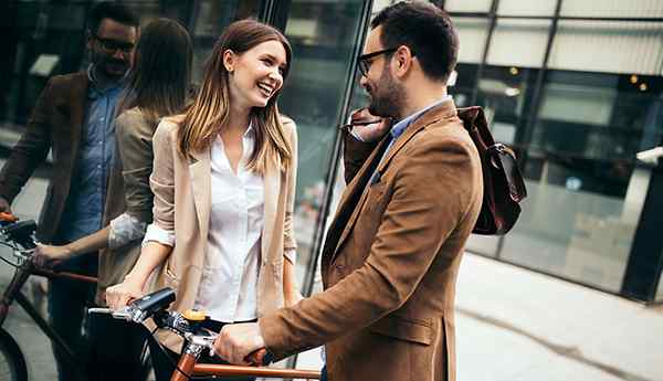 45 maneiras felizes de manter uma conversa e ser muito divertido de conversar