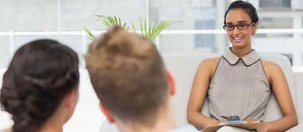 5 pagrindiniai patarimai, kaip pasidalyti savo problemomis su santykių terapeutu