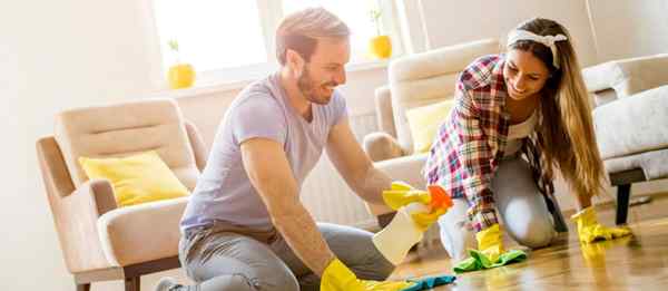 7 redenen waarom u uw vrouw zou moeten helpen het huis schoon te maken