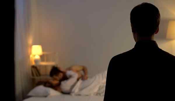 Cuckold Humiliation Quello che è, la psicologia e 34 modi per portarlo a letto