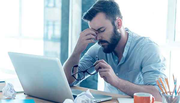 Emotionele uitputting Wat het is, 15 tekenen en redenen waarom je leeg bent