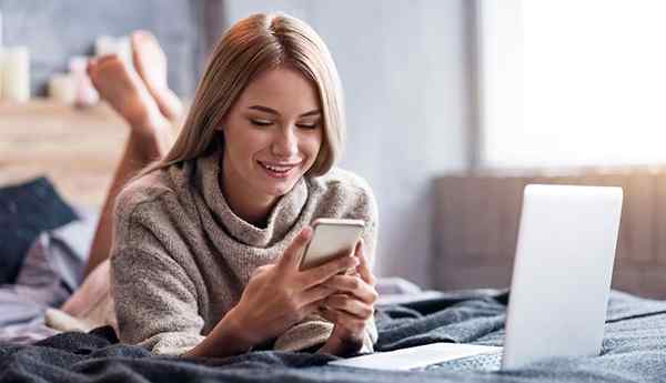 Facebook -dating kan du kun have et reelt forhold online?