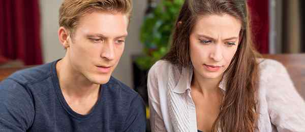 Como discutir as finanças pode ajudar a evitar conflitos no casamento