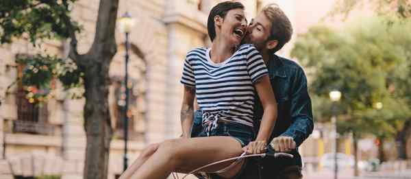 Cómo ser un mejor novio de 25 consejos para convertirse en el mejor