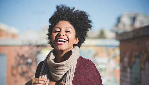 Cómo ser una persona más feliz 20 pasos llenos de alegría para cambiar tu vida