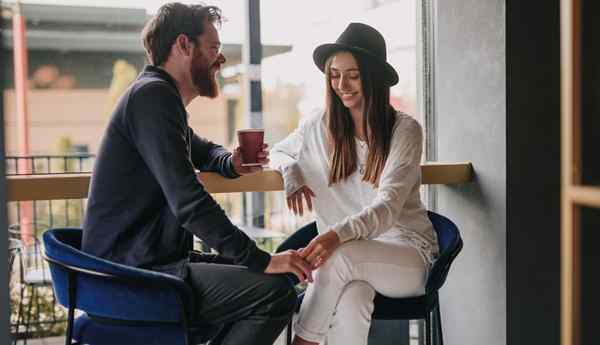 Come convincere un ragazzo timido a piacerti e chiederti di uscire leggendo la sua mente