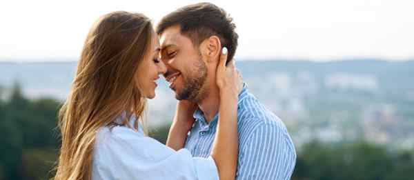 Hoe u opnieuw contact kunt maken met uw man als u uit elkaar drijft