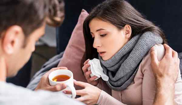 Comment prendre soin d'une petite amie malade, faites-le bien sans le perdre