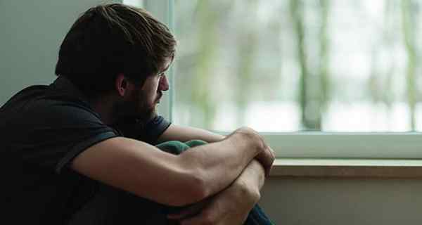 Je suis amoureux de mon cousin au second et ma mère le déteste