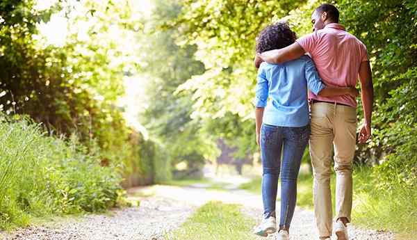 «Je t'aime» VS. «Je suis amoureux de toi» - les grandes différences