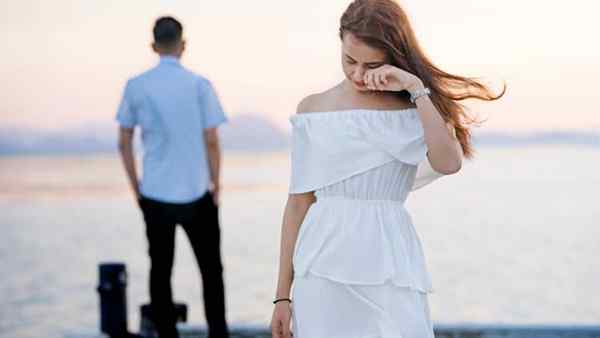 Mannen versus vrouwen - 5 verschillen in hoe ze omgaan met een uiteenvallen