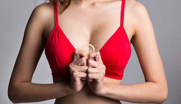 As mulheres de newsflash odeiam preservativos tanto quanto os homens fazem