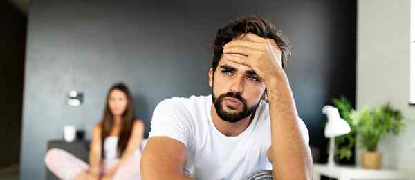Příčiny úzkosti vztahu, příznaky, účinky a způsoby, jak se s tím vypořádat
