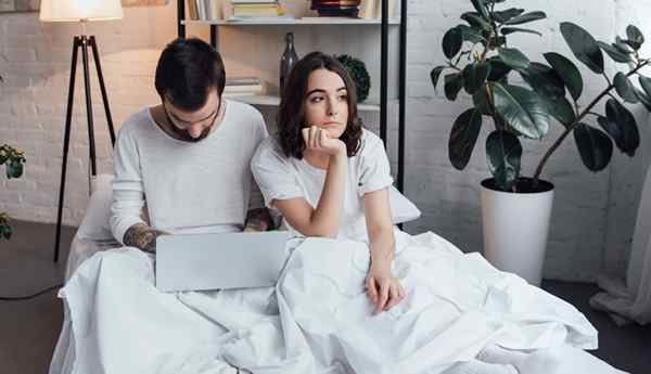 Sept ans démange ce que c'est et comment le dépasser comme un couple amusant, heureux et sexy