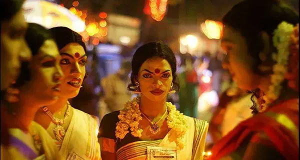 Templis Keralā, kur tiekas transpersonas, lai svinētu