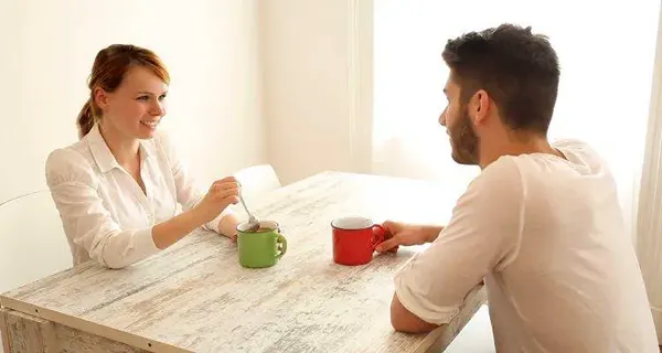 Ini adalah beberapa perkara yang harus dibincangkan oleh pasangan sebelum mereka mula tinggal bersama