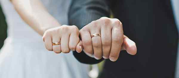 Coisas para fazer ao planejar uma cerimônia de casamento não religiosa