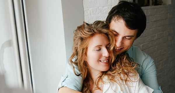 Top 9 citátů vztahů k předefinování vaší lásky