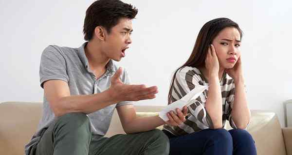 Verbaler Missbrauch in Beziehungszeichen, Effekten und wie man damit umgeht