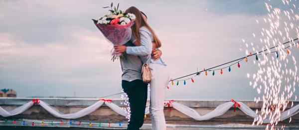 10 Ide Proposal Hari Valentine Untuk Membuat Pacar Anda Katakan Ya