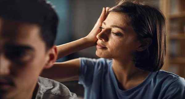 6 tecken på ditt ex är i en rebound -relation