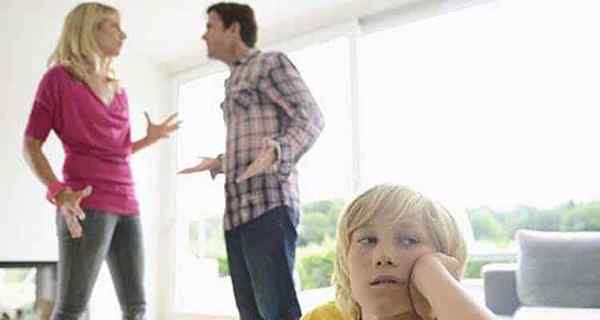 Hoe ontrouw kinderen beïnvloedt? - Expert vertelt het u