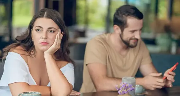 De 11 pijnlijke gevaren van het daten met een getrouwde man